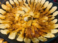 鱼锅粘卷子-华盛园卷子王农家菜水库鱼