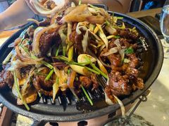 铁板炙烤坝上羊肉-那家小馆•北京菜•烤鸭(香山店)