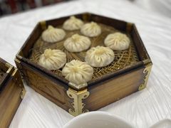 三鲜包子-西安贾三灌汤包·回坊小吃·清真炒菜(北院门总店)
