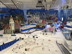 -长沙湘江冰雪世界