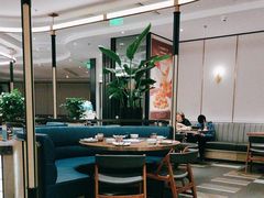 -港丽餐厅(正大店)