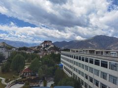 -平措康桑·和牛自助观景餐厅(布达拉宫店)