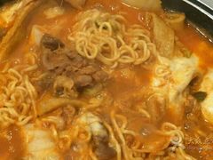 -三清洞摩西韩式年糕火锅(威高广场店)