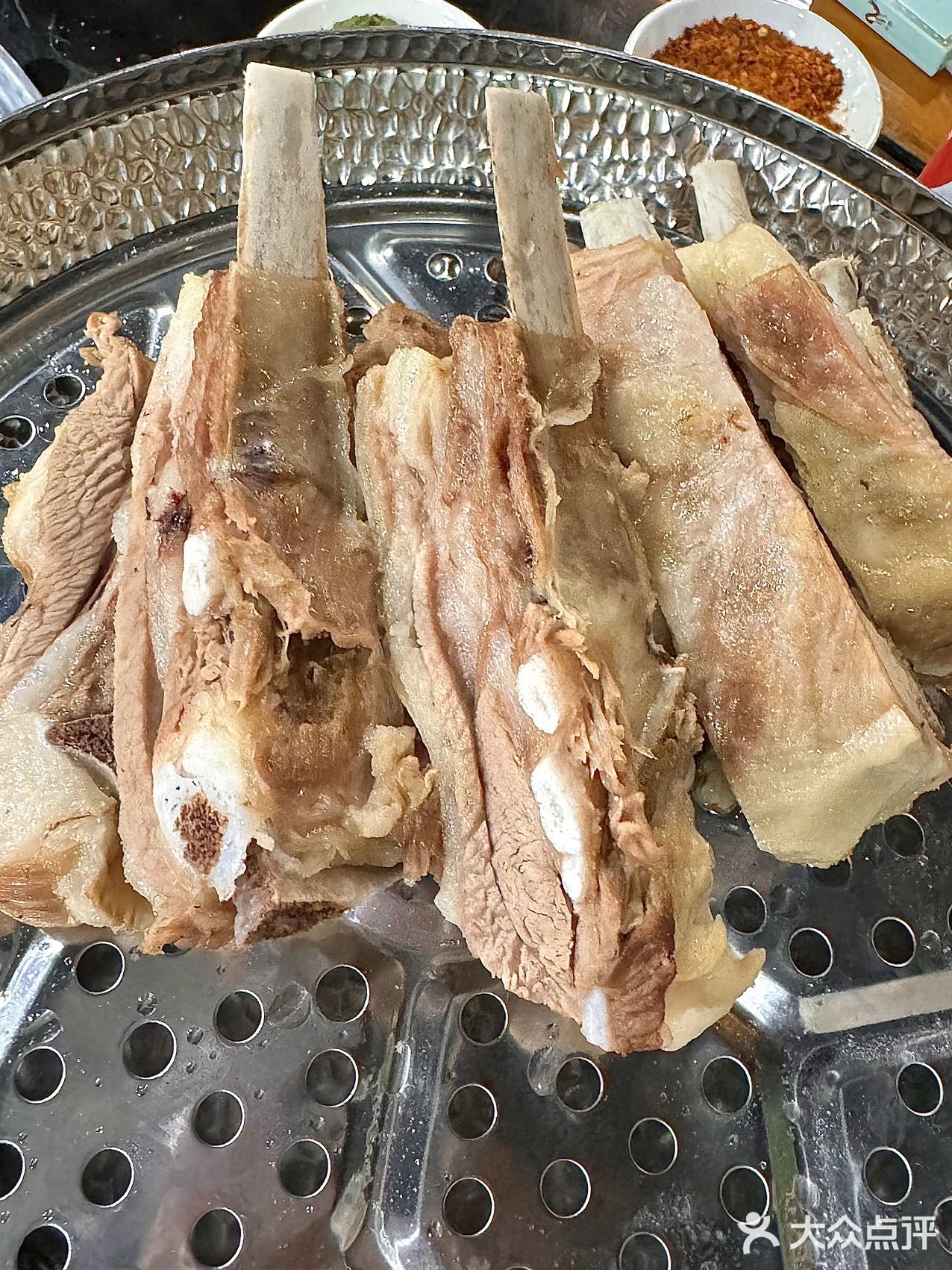 淳蒙内蒙羊肉馆。他们家有经典的烫皮羊肉