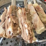 淳蒙内蒙羊肉馆。他们家有经典的烫皮羊肉