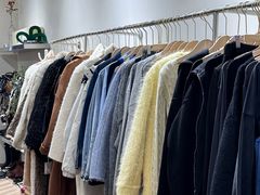 -眷顾自助服装工作室(中南金石国际广场A座店)