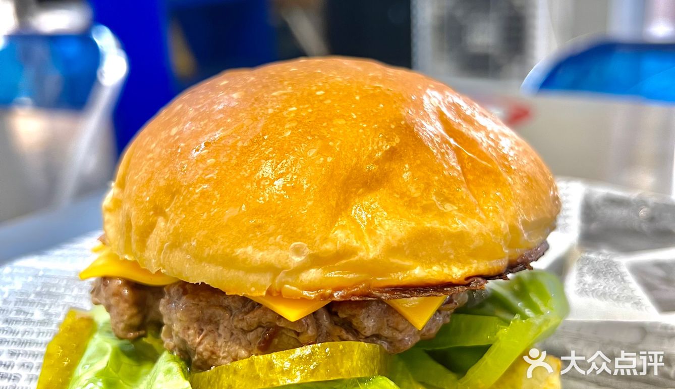 杭州汉堡界扫地僧？一定不能错过的芝士牛肉堡！！🥹