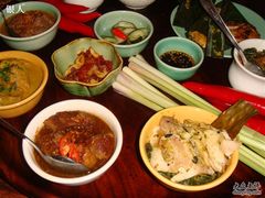 肉类咖喱-DiAtas by Art Cafe Bumbu Bali
