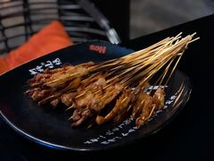 -何师烧烤·香辣蟹·川菜·30年老品牌(太古里旗舰店)