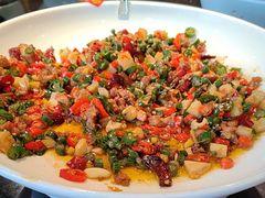 -川流不息·地道川菜·小龙虾(新松江路店)