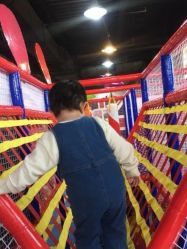 -开心哈乐亲子乐园(东森时尚百货店)