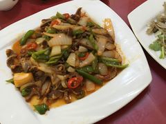 -溢心园香河肉饼总店