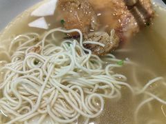 -百年老字号·观振兴蟹黄面·三虾面·苏式面(观前街富仁坊巷店)