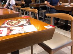 大堂-渝是乎酸菜鱼·川渝小炒(新世界百货望京店)