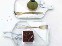 -UNI UNI(环亚凯瑟琳店)