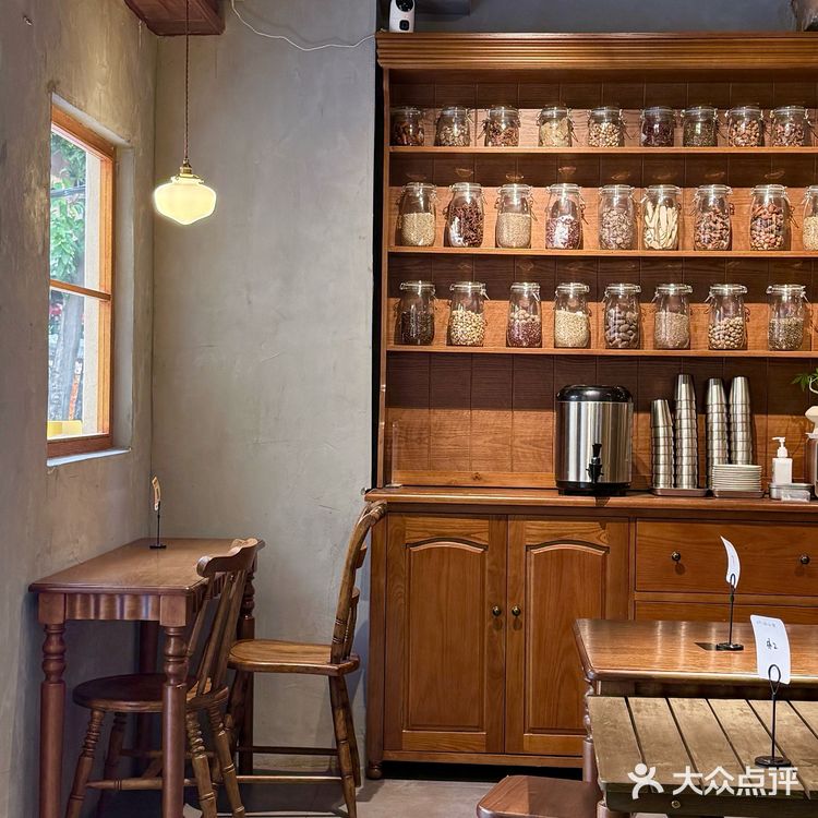 🔥女大学生周末和小姐妹恰咖喱饭🍛啦
