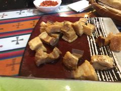 脆皮五花腊肉-阿拉呛舍藏餐