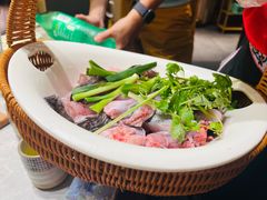 -野山舂·贵州现舂酸汤牛肉(民生路店)