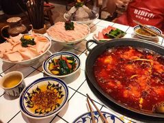 -旧街市鲜货老火锅(大光路店)