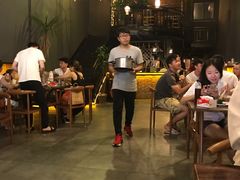 大堂-土蚝·高压锅生蚝(百姓美食街店)