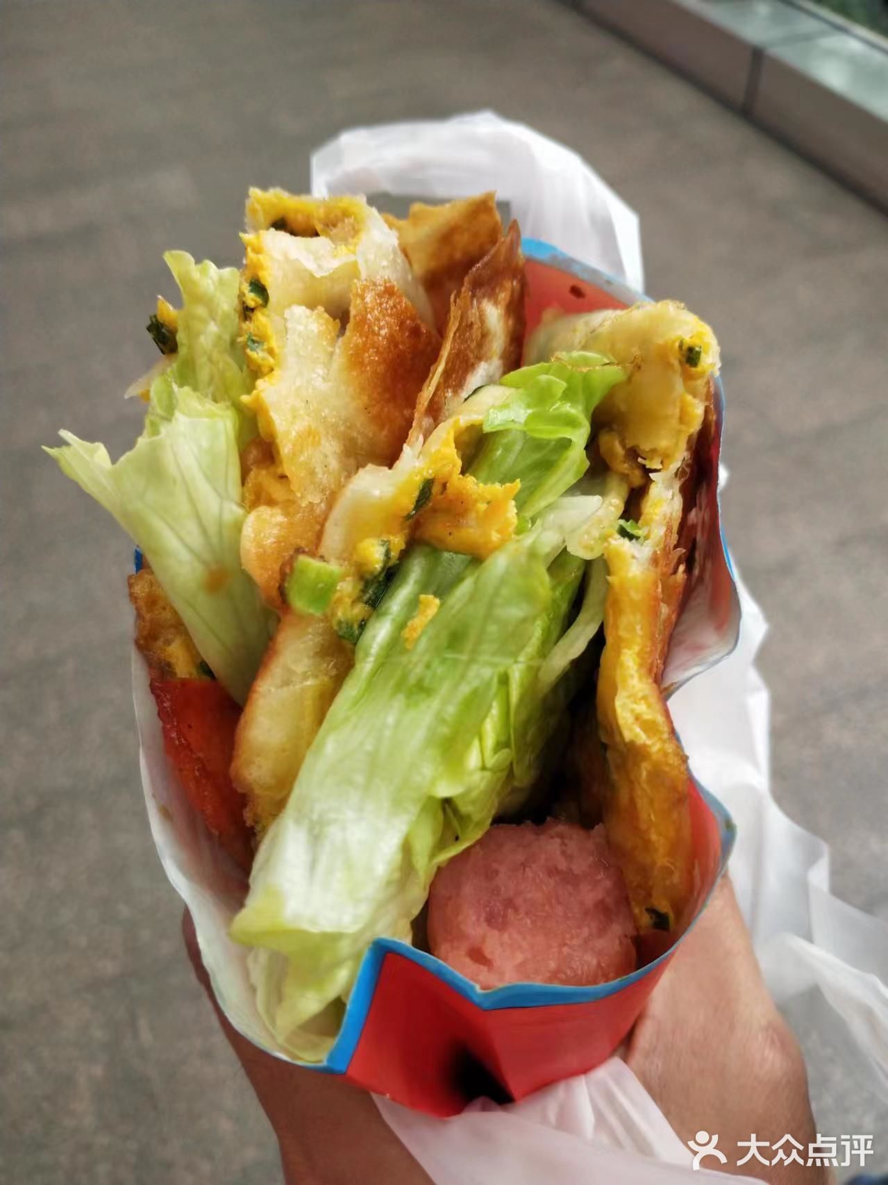 富强街的葱油饼啦啦也有啦