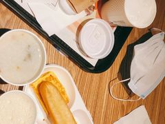-肯德基(成都机场T2到达精选店)