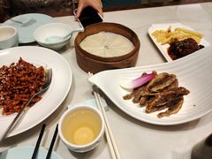 -满江红四季餐厅 · 国家五钻级酒家(新纪元大酒店店)