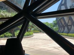 -上海滴水湖皇冠假日酒店