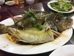 -岛中岛·海鲜大排档·万宁老字号(东澳店)