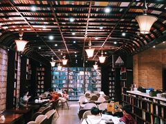 -钟书阁(松江泰晤士小镇店)