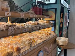 -小飞象面包公社(珠江路金鹰店)