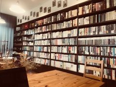 -晓风书屋(浙大紫金港店)