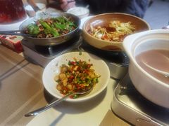 -湘西小馆(滨河路店)