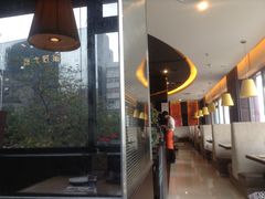 -必胜客(机场路店)