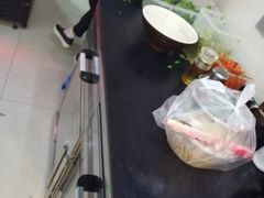 -螺小胖柳州螺蛳粉(钟楼总店)