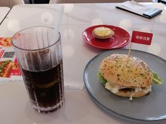 -必胜客(华南摩尔店)