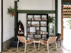 -喜洲吧·江畔老船厂·庭院餐厅(喜临院店)