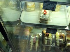-白玉兰食品甜凤店(合生汇店)