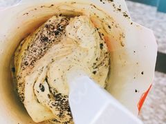 芝士咸蛋黄麦旋风-麦当劳(华发商都店)