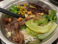 脆皮粉加锅烧-试试看桂林米粉
