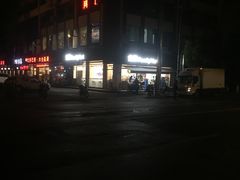 -全家便利店(沪青平公路四店)