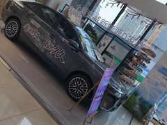 -上汽荣威体验中心(徐汇东安路店)