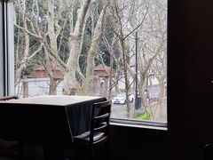 -穹六人间 people 6(岳阳路店)