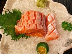 刺身三文鱼鱼腹-吉屋居酒屋(群力店)