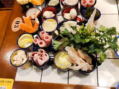 -强盅盅重庆市井火锅店(中央大街店)