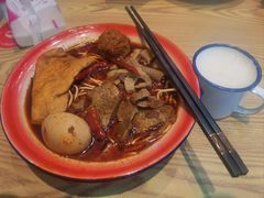 -刘二姐襄阳牛肉面(鸟巢店)