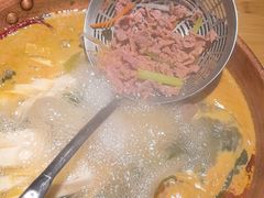 酸辣锅底-洱火云南酸菜牛肉火锅(石景山当代商城店)