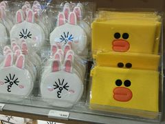-LINE FRIENDS Garosu-gil Flagship Store