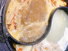 -八次方巴乡石锅鱼·金海湖水库活鱼(谷丰东路店)