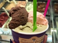 -Gelateria Dondoli